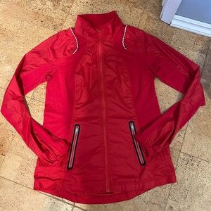 Lululemon run nothin’ but run